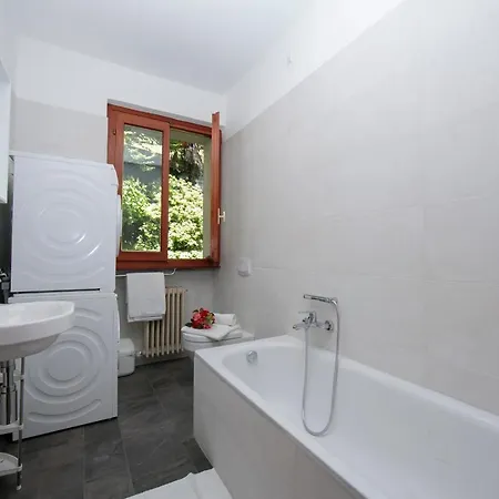 Sleeps 8 Apartment