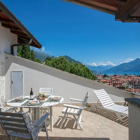 Sleeps 8 *